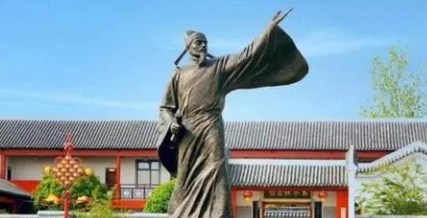 唐诗代表人物生平简介：岑参，与高适并称为“高岑”