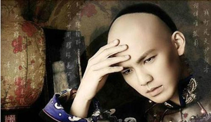 清朝初年词人:纳兰性德生平简介 为大学士明珠长子
