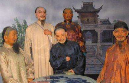清代桐城派的发展历程：初创时期，兴盛时期，末流时期