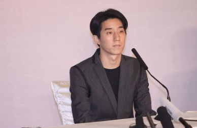 “房”姓是如何来的？成龙的儿子为何叫房祖名？